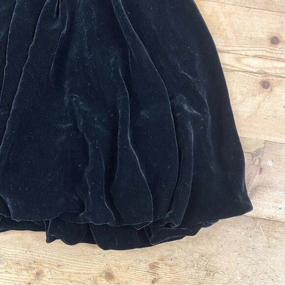 Dolce & Gabbana black velvet A Line Bubble Hem Mini Skirt Size Small/Medium - Picture 9 of 15